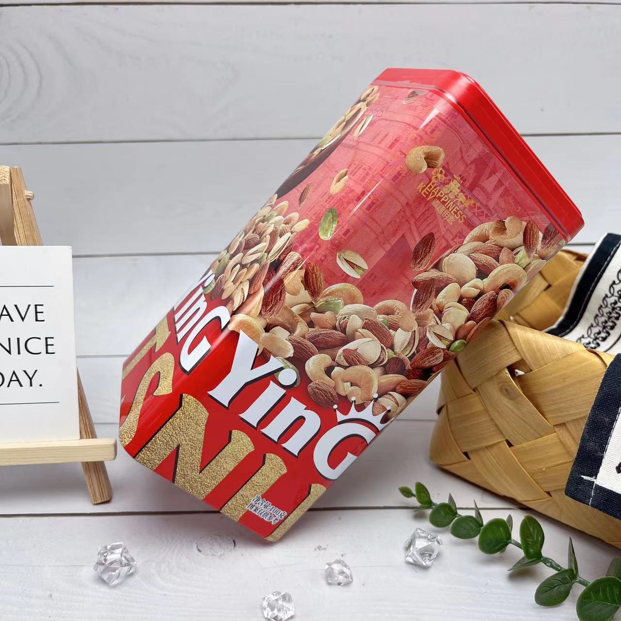 Comprehensive Nuts Iron Boxed New Year Goods Festive Gift Nuts Roasted Nuts Mixed Flavor